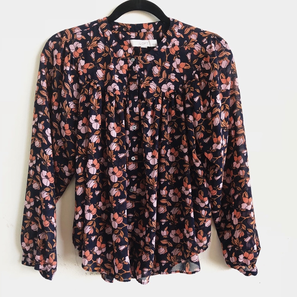 Flowy floral blouse